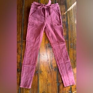 / SO brand pants size 5/27W ( 28W) for starchy fabric